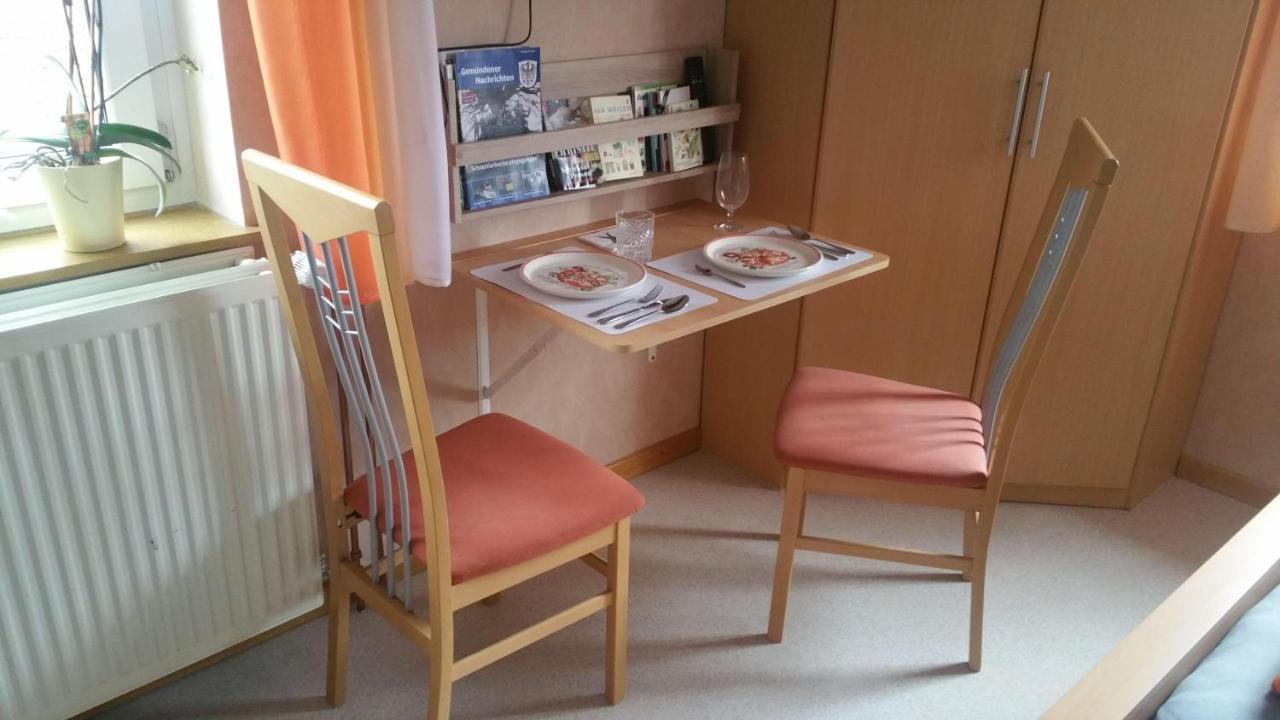 Tiny-Apartment-In-Gemuenden-An-Der-Wohra Gemunden an der Wohra Eksteriør billede